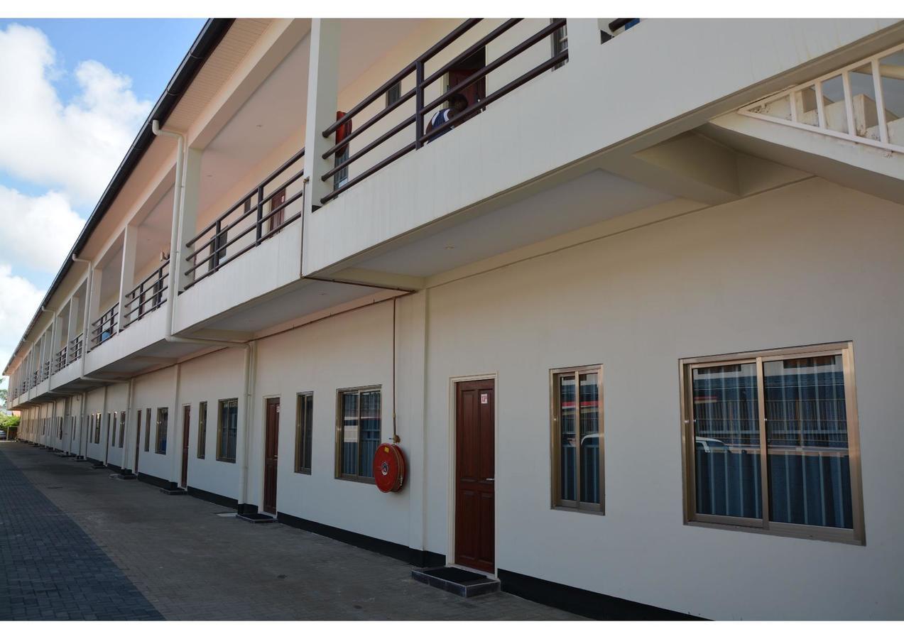 Wilhelmina Hotel & Apartments Paramaribo Luaran gambar